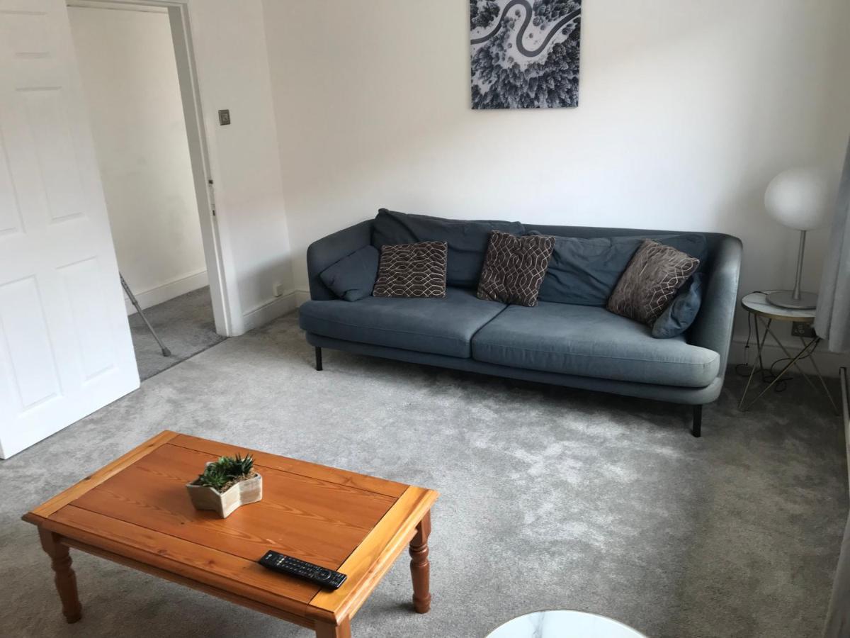 4 Bedroom Property Which Sleeps 8 Very Close To The Harry Potter Studio And Watford Junction Dış mekan fotoğraf